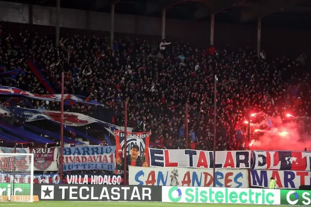hinchada san lorenzo lanus