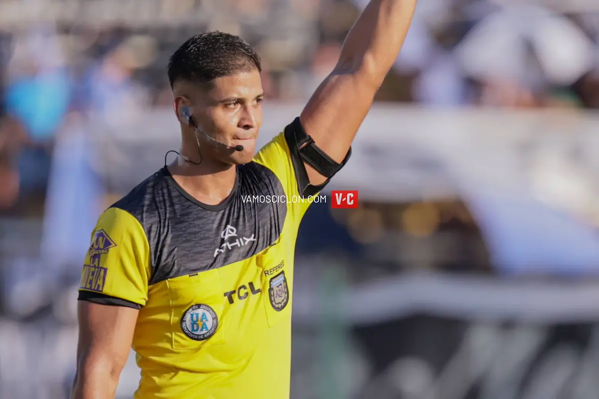 Quién es el inexperto árbitro que dirigirá por primera vez a San Lorenzo contra Instituto 1 Bryan Ferreyra