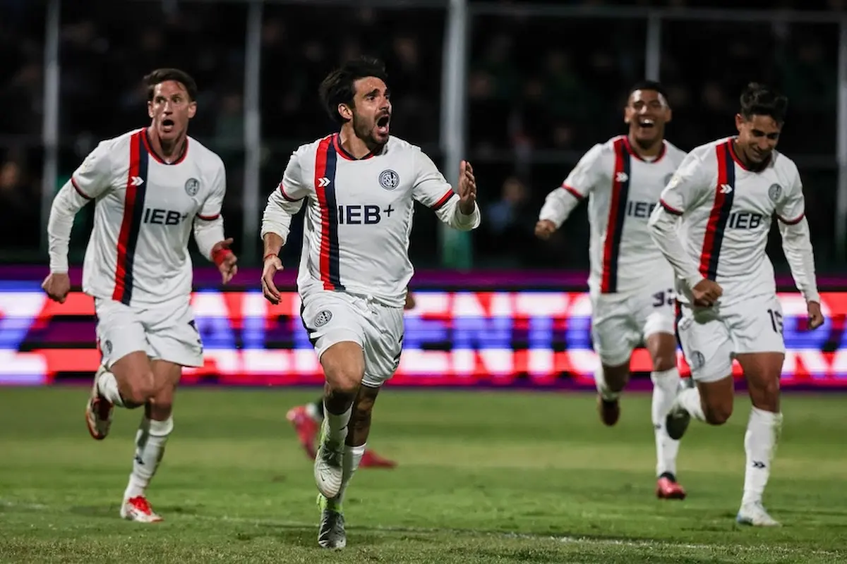 San Lorenzo, a un paso de la clasificación: así quedó la tabla de la Zona B 1 San Lorenzo festeja el gol de Ezequiel Cerutti contra San Martín de San Juan