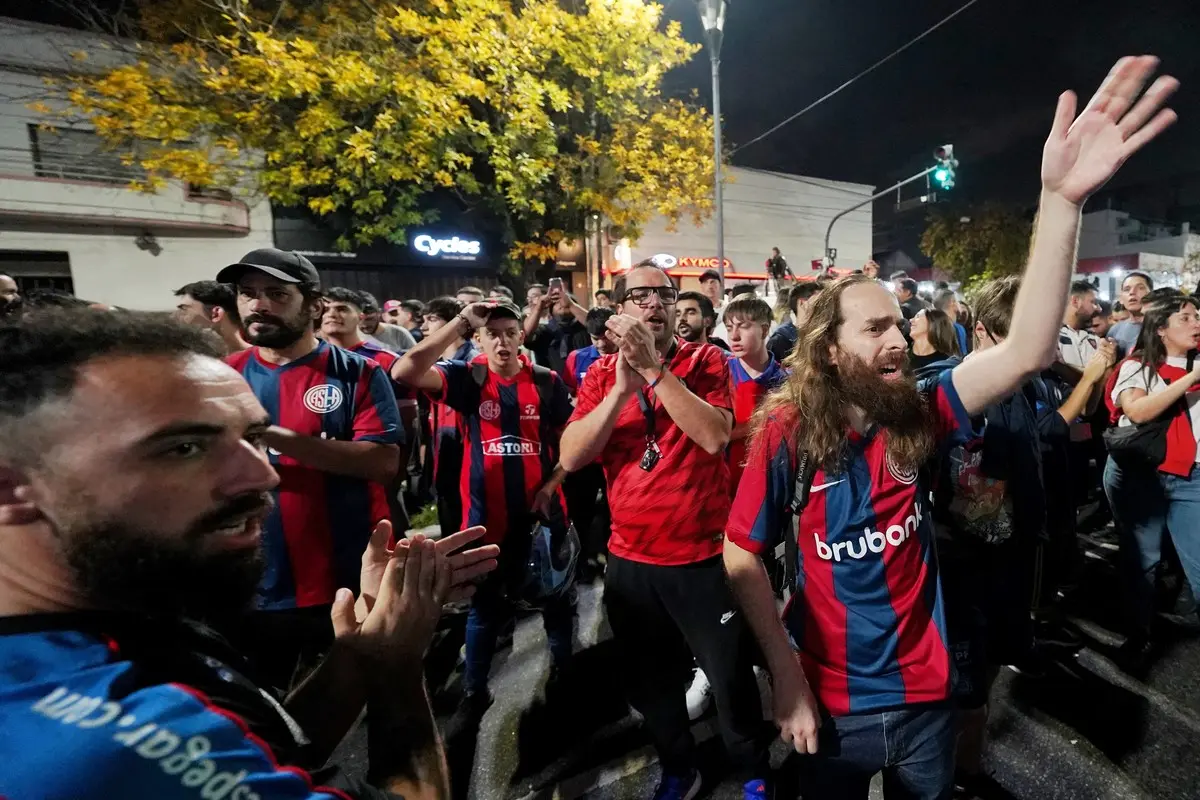 Los hinchas de San Lorenzo pidieron la renuncia de Moretti y elecciones anticipadas