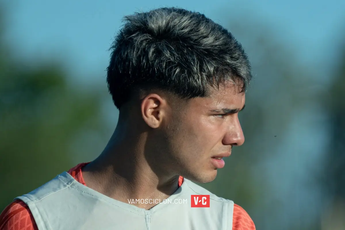 Llegó el día: Uriel Ojeda fue promovido a la Primera de San Lorenzo tras brillar en el Sub 17 1 Uriel Ojeda en un entrenamiento de la Reserva de San Lorenzo