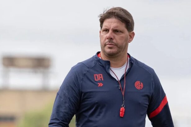 Damián Ayude en una práctica de la Reserva