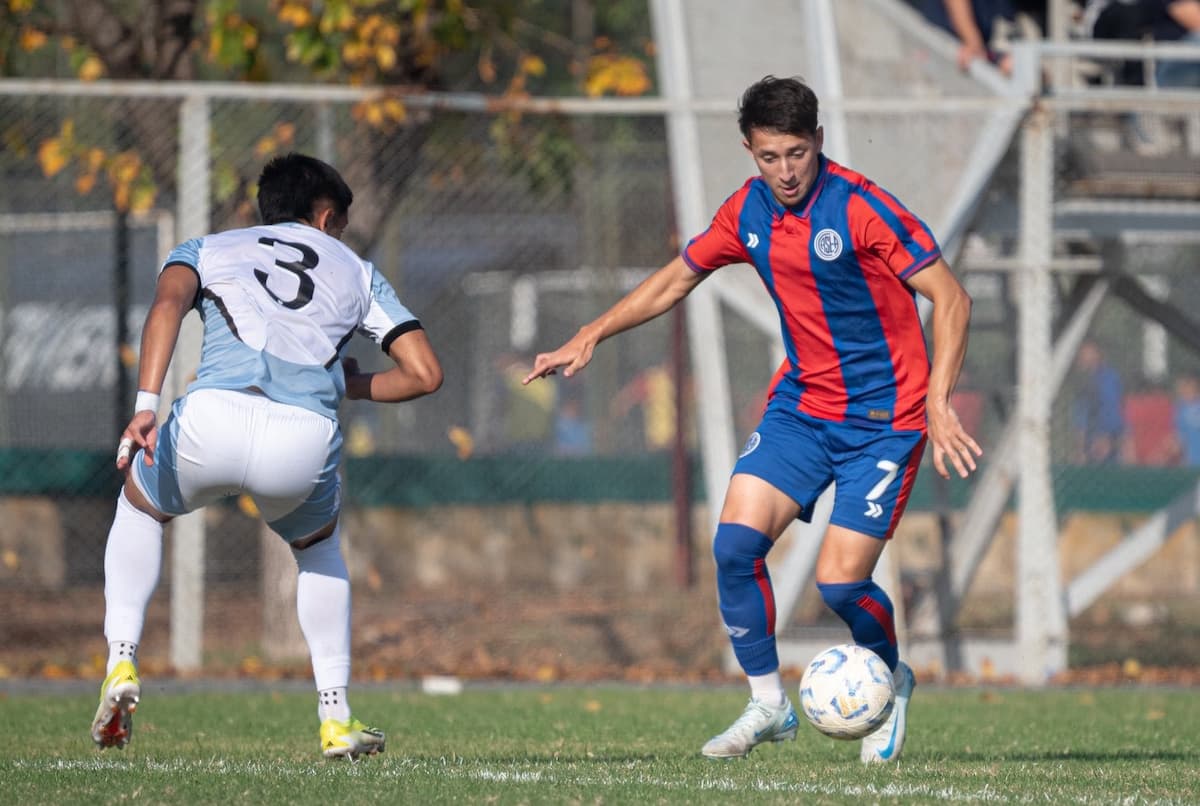 Se despachó con una goleada: la Reserva de San Lorenzo venció a Atlético Tucumán 1 La Reserva de San Lorenzo goleó a Atlético Tucumán