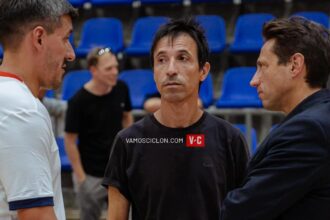 Marcelo Moretti y Andrés Terzano con el DT de futsal de San Lorenzo