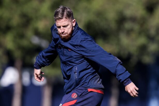 Iker Muniain en el entrenamiento previo a Argentinos