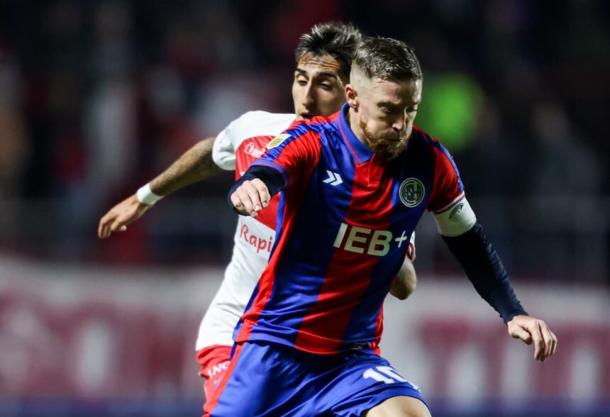 Muniain en el partido de San Lorenzo con Argentinos