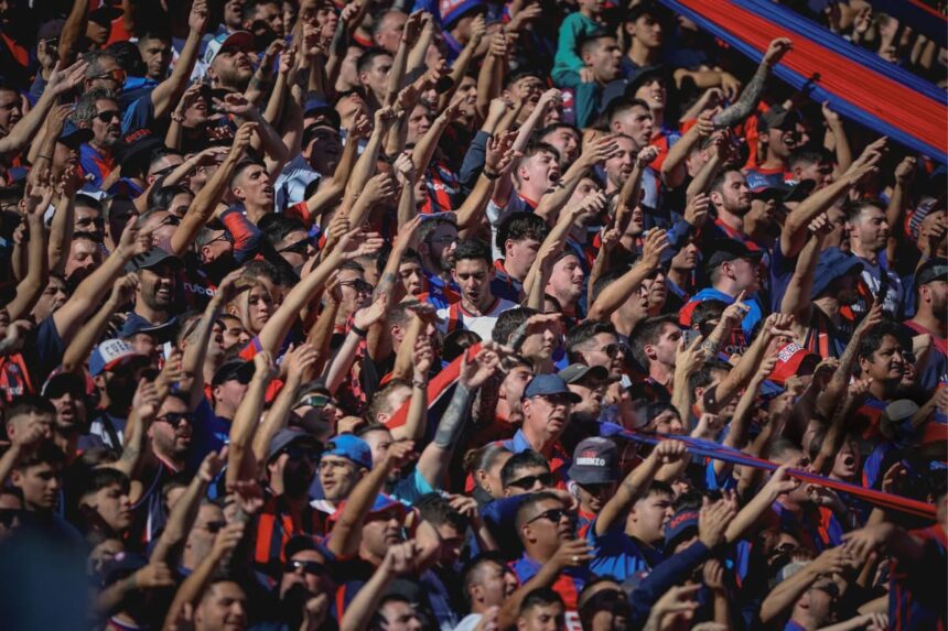 La popular de San Lorenzo, explotada