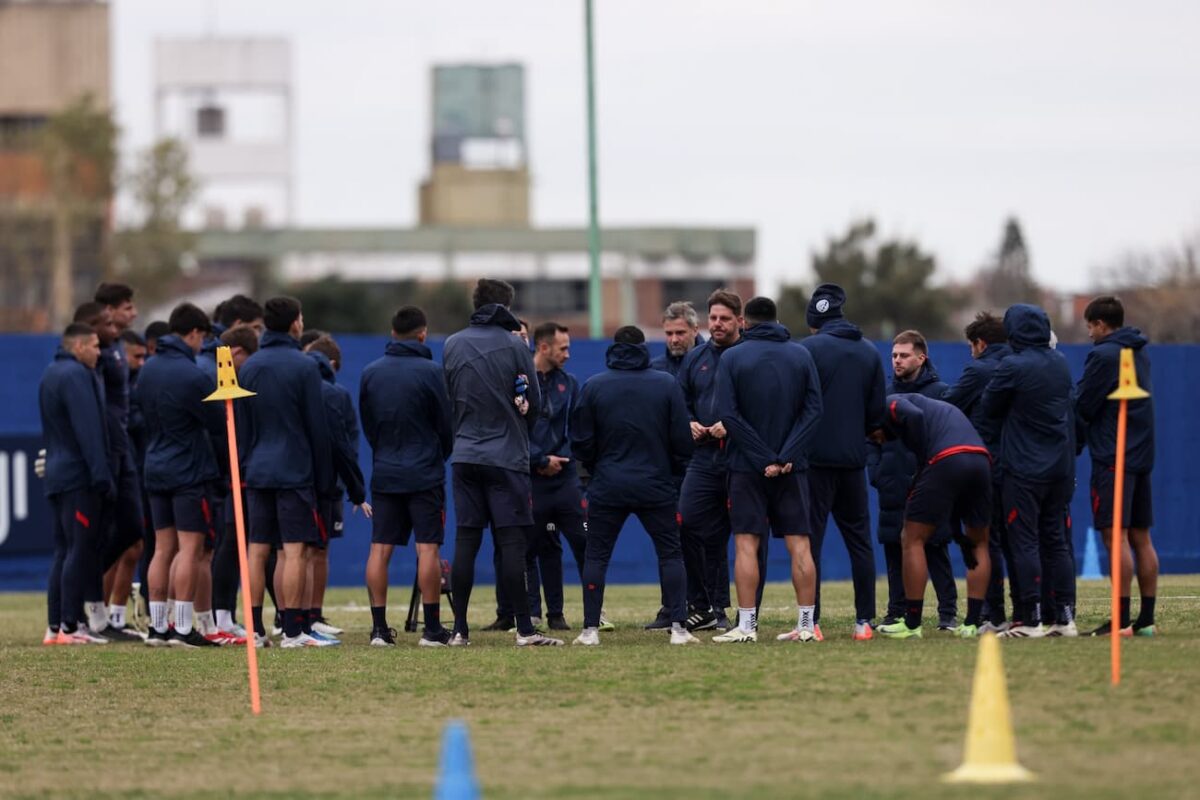 Con varias bajas y muchos juveniles, los concentrados de San Lorenzo ante Quilmes por la Copa Argentina 1 San Lorenzo arrancó la pretemporada bajo el mando de Damián Ayude