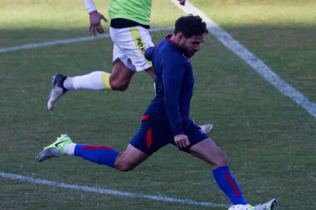 Cerutti en el amistoso de San Lorenzo vs. Almirante Brown