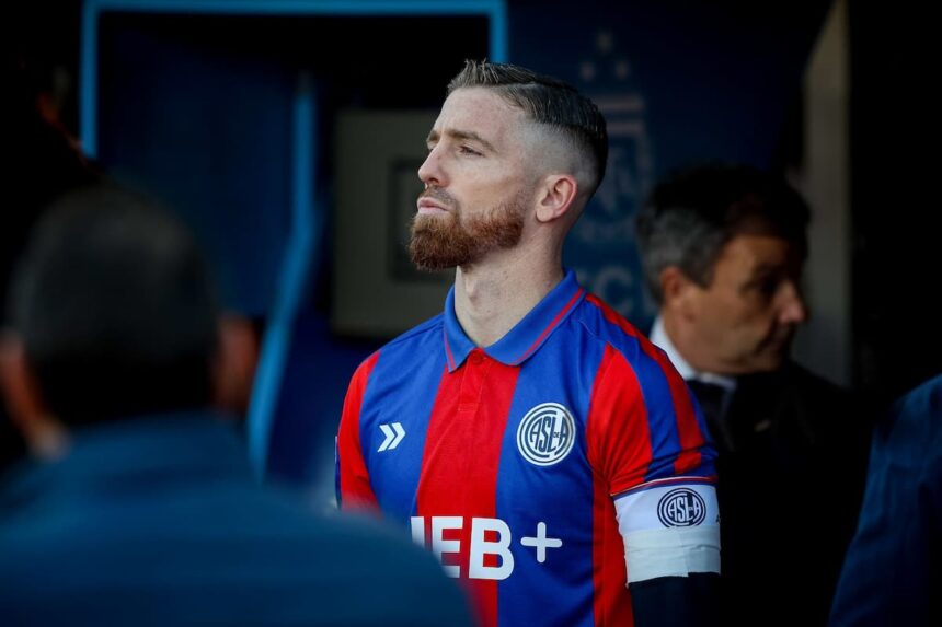 Iker Muniain se fue de San Lorenzo