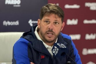 Damián Ayude en conferencia de prensa