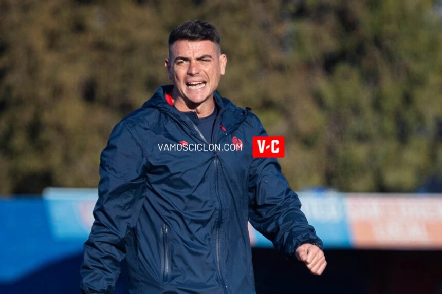 Alan Capobianco en la práctica de la Reserva