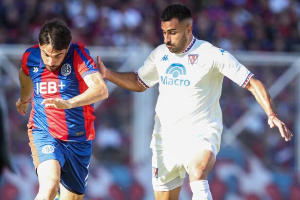 Cerutti en el partido contra Tigre por el Torneo Apertura