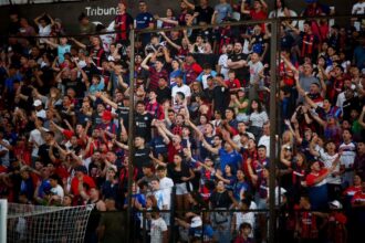 La hinchada de San Lorenzo en la cancha de Platense