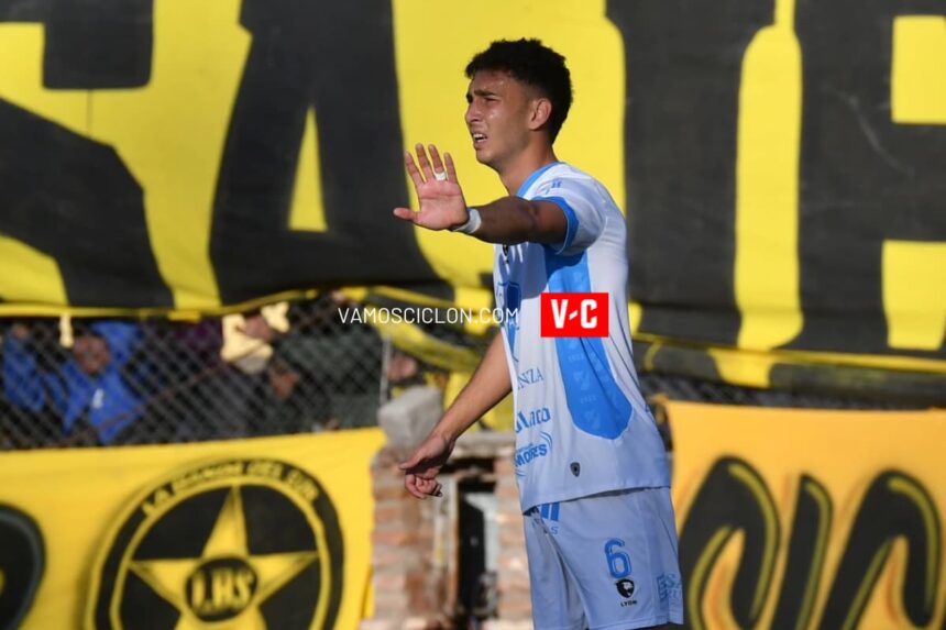 Agustín Lamosa sufrió una fractura de peroné jugando para Temperley