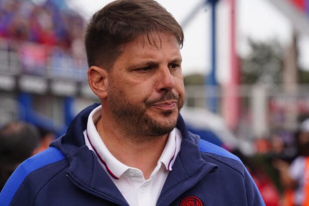 Ayude en el clásico de barrio contra Huracán