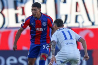 Herrera en el partido con Tigre