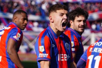Salinardi, a pleno festejo por su gol ante Instituto