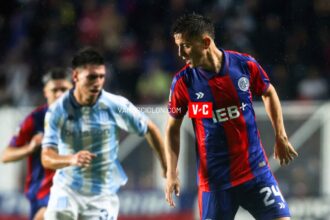 Tripichio en el partido con Racing en el Nuevo Gasómetro