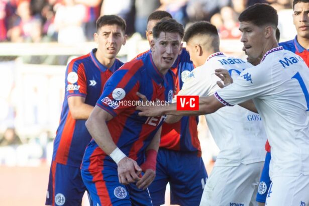 Vombergar volvió a jugar mal con Godoy Cruz y la gente pide su salida urgente