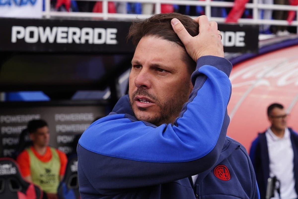 Ayude en el partido de San Lorenzo vs Godoy Cruz