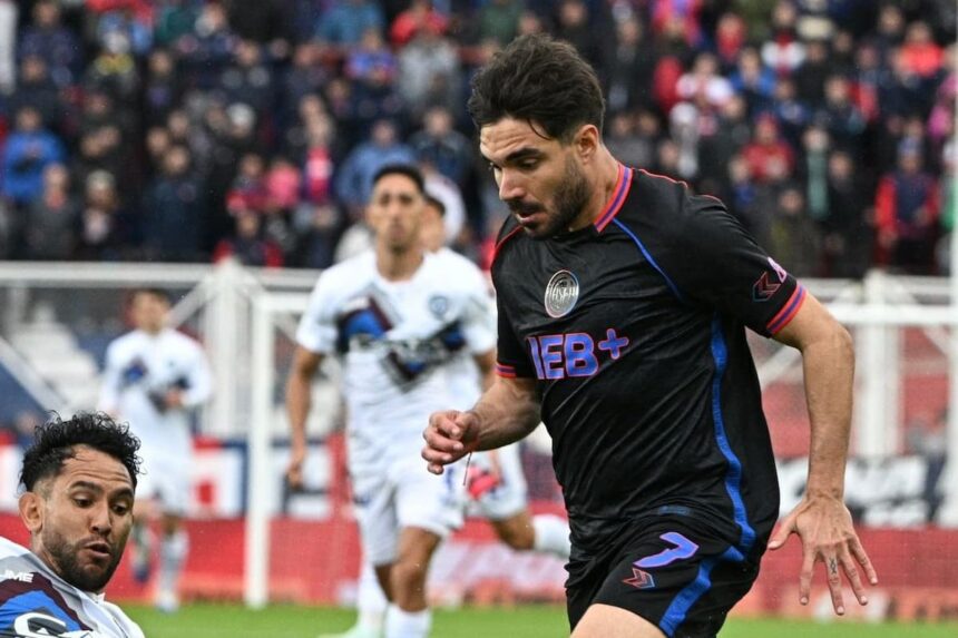 Cerutti en el partido de San Lorenzo vs Godoy Cruz