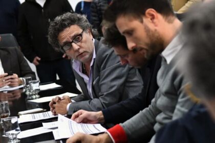 César Francis contra Moretti