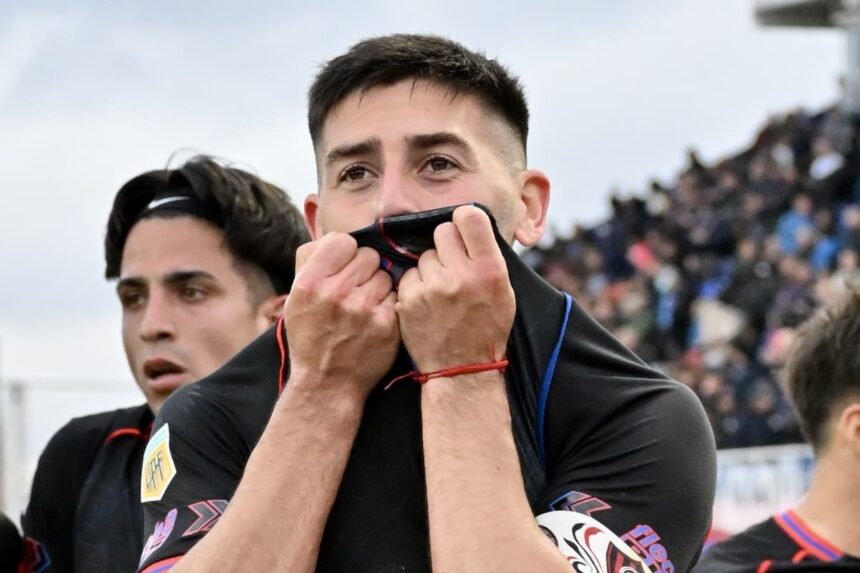 Hernández marcó en su partido 100 en San Lorenzo