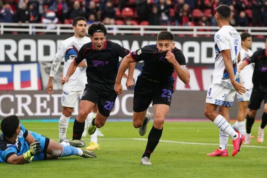 Hernández marcó en su partido 100 en San Lorenzo