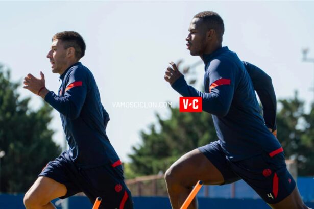 Hernández y Romaña en una práctica de San Lorenzo