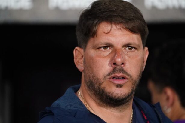Ayude en el partido con Atlético Tucumán