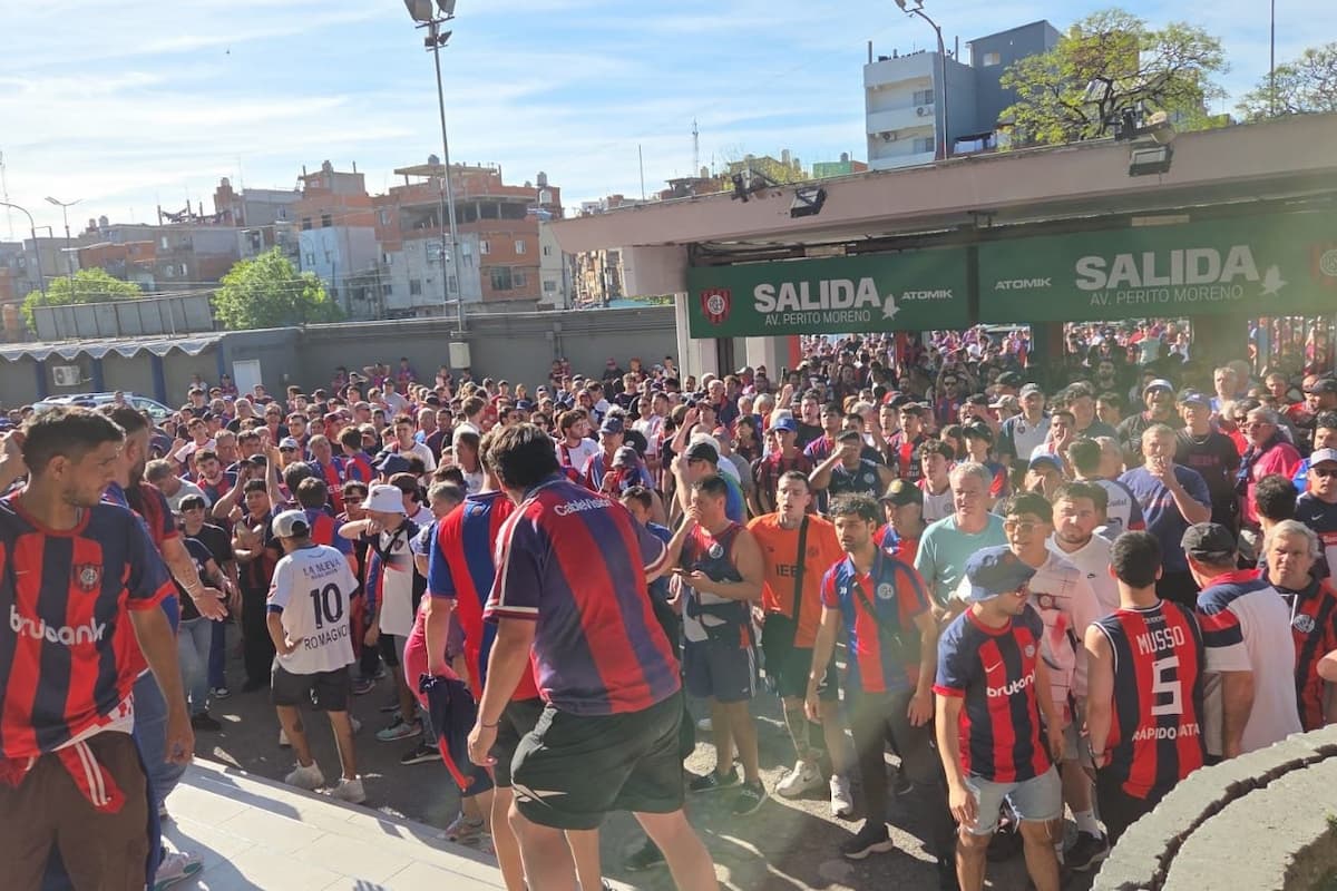 San Lorenzo, en llamas: la gente estalló contra Moretti y pidió elecciones urgentes 1 Los hinchas estallaron contra Moretti y la CD