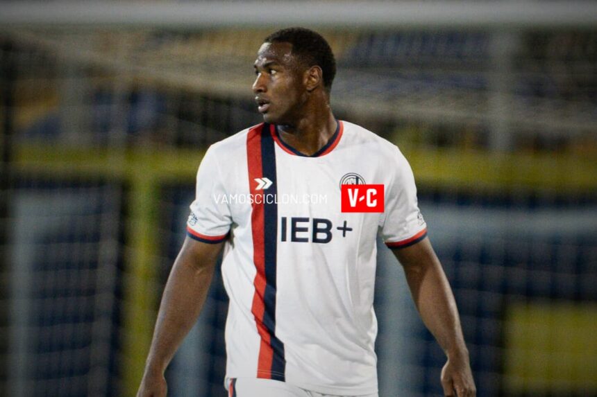 Romaña en el partido de San Lorenzo vs Rosario Central