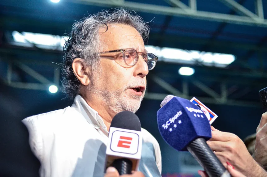 César Francis cuestionó a la Asamblea