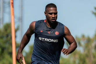 Jhohan Romaña se sumó a la pretemporada de San Lorenzo