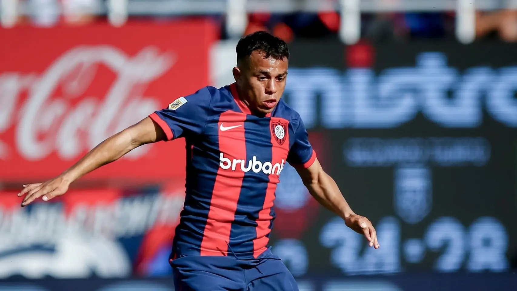 El Perrito Barrios, uno de los jugadores que debe volver a San Lorenzo