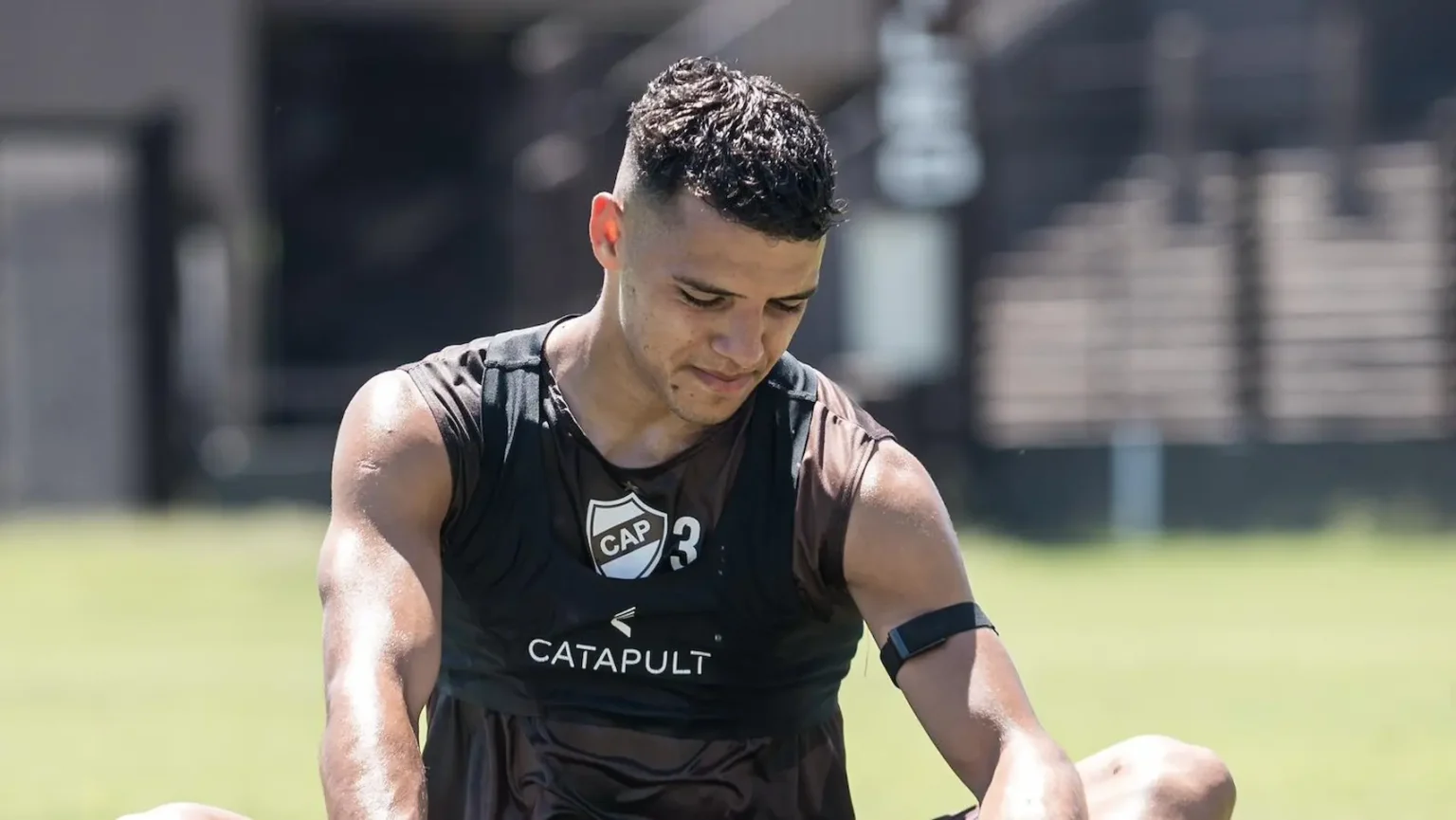 Día clave por el futuro de Tomás Silva 1 Platense decide si ejecuta la cláusula de compra