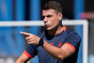 Alan Capobianco, el DT de la Reserva de San Lorenzo