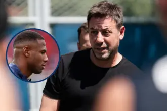 Costantino habló del interés de River por Romaña y lanzó un palito al defensor