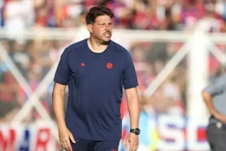 Damián Ayude en el partido de San Lorenzo vs Central Córdoba
