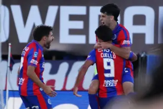 Gregorio Rodríguez en el partido de San Lorenzo vs Central Córdoba