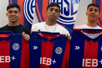 Tres juveniles de San Lorenzo firmaron sus primeros contratos profesionales