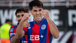 Gregorio Rodríguez en el partido de San Lorenzo vs Central Córdoba