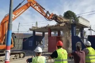 Obras en el acceso de Avenida Varela a la Ciudad Deportiva