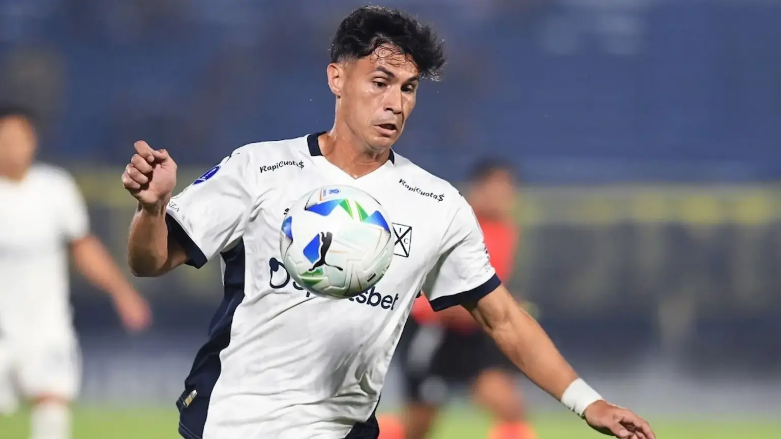 San Lorenzo avanza para sumar su segundo refuerzo y ya envió una oferta formal 1 San Lorenzo hizo una oferta formal a Independiente por Pablo Galdames