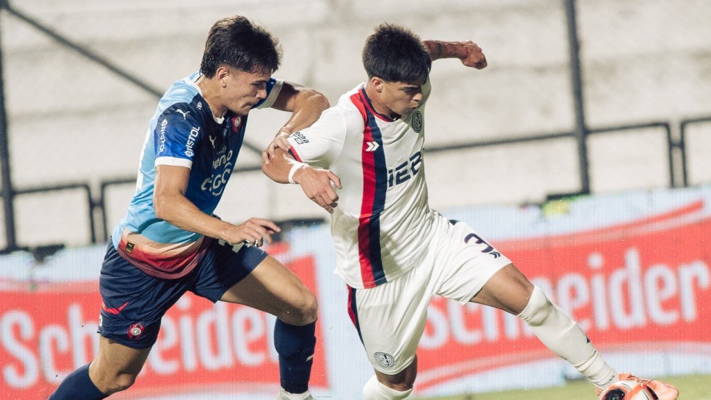Teo se tiene fe: “Estoy más que satisfecho con lo que hice en estos partidos” 1 Teo Rodríguez Pagano en el amistoso de San Lorenzo vs. Cerro Porteño