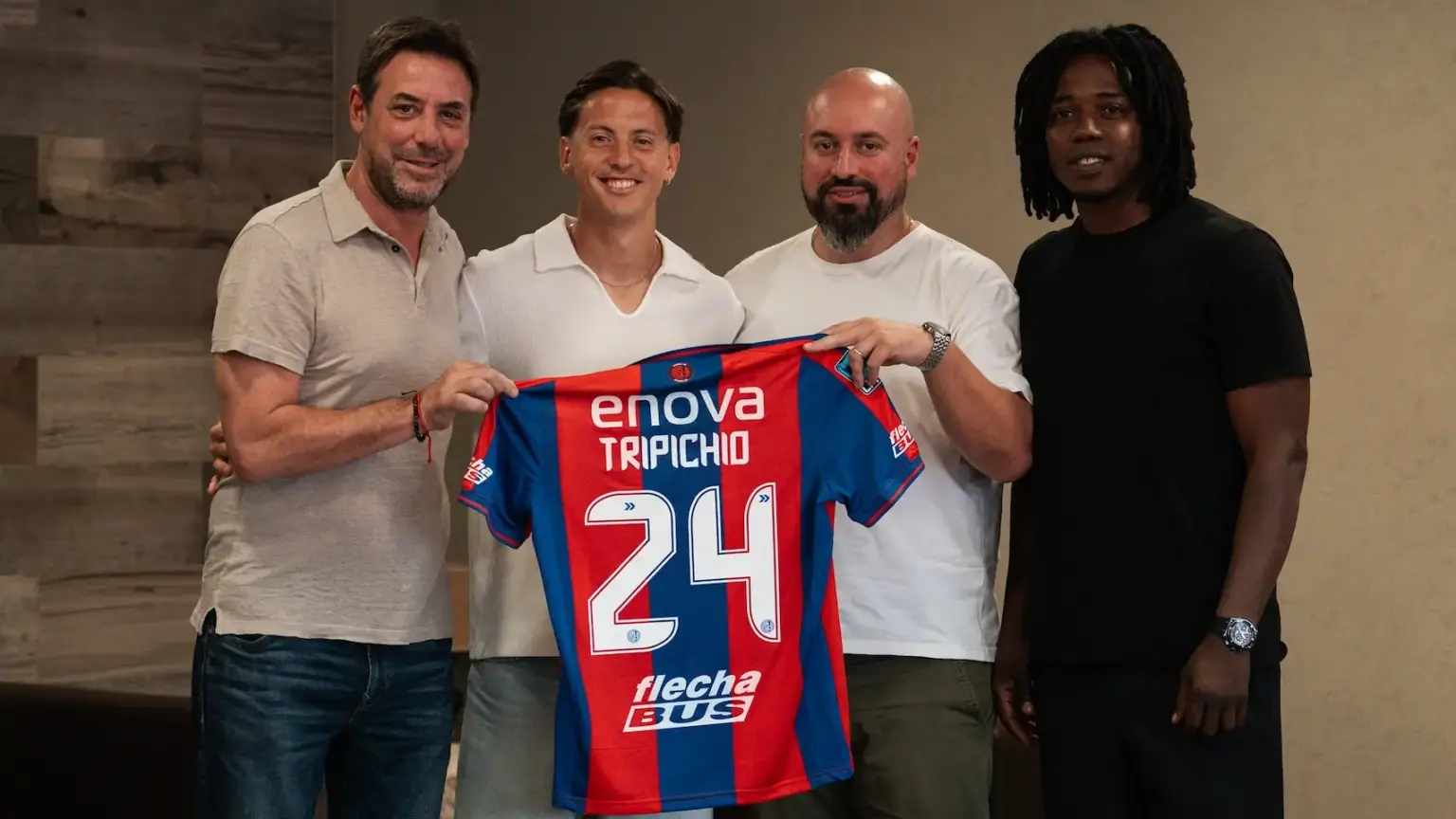 San Lorenzo blindó a Tripichio: renovación, mejora salarial y contrato hasta 2028 1 Nicolás Tripichio firmó la renovación y la mejora de su contrato en San Lorenzo