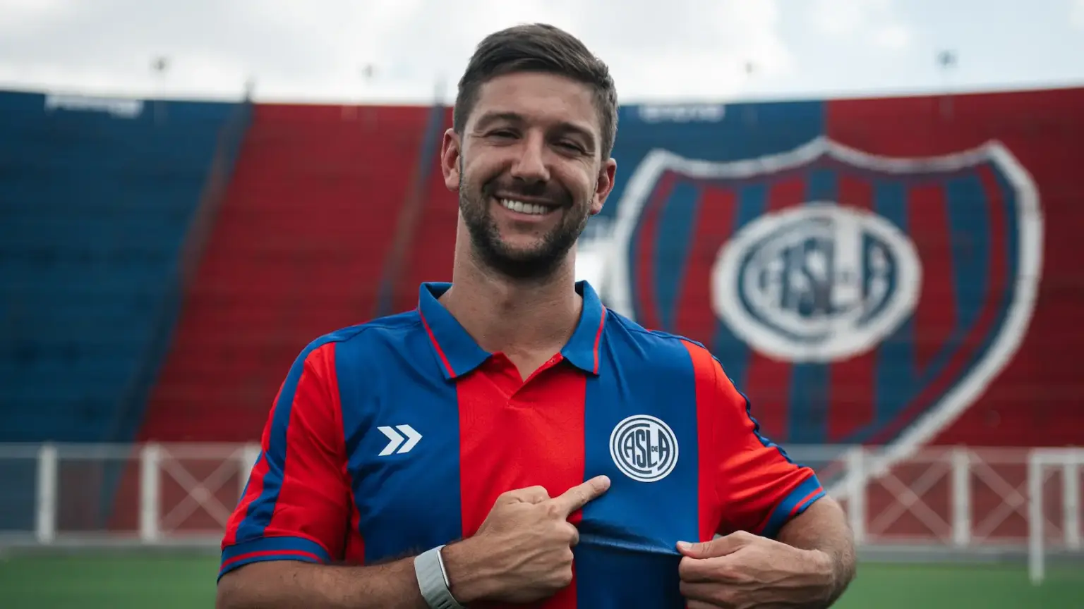San Lorenzo cambia la lista: entran cinco refuerzos y salen cuatro juveniles ante Central Córdoba 1 Luciano Vietto entre los convocados de San Lorenzo contra Central Córdoba