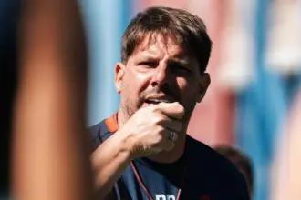Damián Ayude en la práctica previa al clásico de San Lorenzo contra Huracán por el Torneo Apertura
