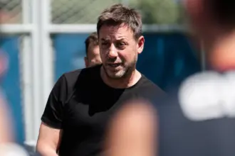 Sergio Costantino habló de la reunión con los jugadores y Damián Ayude tras la derrota con Huracán